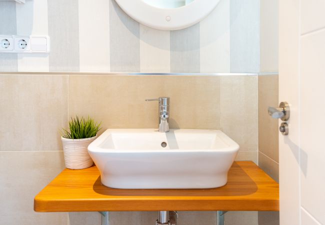 Apartamento en Málaga - Urbe10 Angel Suites 2 Bedrooms Apartment (4A) Apartamento en Málaga - Urbe10 Angel Suites 2 Bedrooms Apartment (4A)