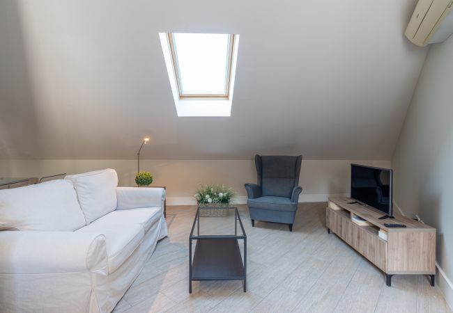 Apartamento en Málaga - Urbe10 Angel Suites duplex 2 Bedrooms (4C) Apartamento en Málaga - Urbe10 Angel Suites duplex 2 Bedrooms (4C)