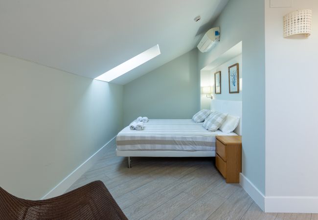 Apartamento en Málaga - Urbe10 Angel Suites duplex 2 Bedrooms (4C) Apartamento en Málaga - Urbe10 Angel Suites duplex 2 Bedrooms (4C)