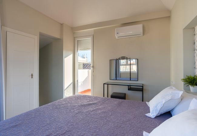 Apartamento en Málaga - Urbe10 Angel Suites duplex 2 Bedrooms (4C) Apartamento en Málaga - Urbe10 Angel Suites duplex 2 Bedrooms (4C)