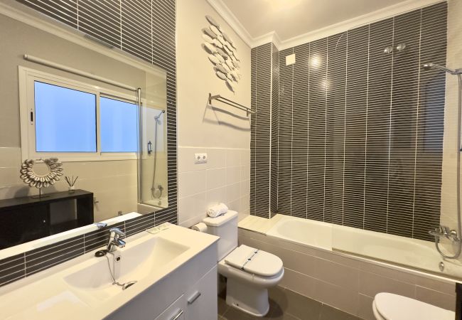 Apartamento en Málaga - Urbe10 Plaza de Uncibay 3 Bedrooms apatment Apartamento en Málaga - Urbe10 Plaza de Uncibay 3 Bedrooms apatment