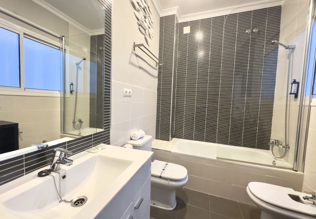 Apartamento en Málaga - Urbe10 Plaza de Uncibay 3 Bedrooms apatment Apartamento en Málaga - Urbe10 Plaza de Uncibay 3 Bedrooms apatment