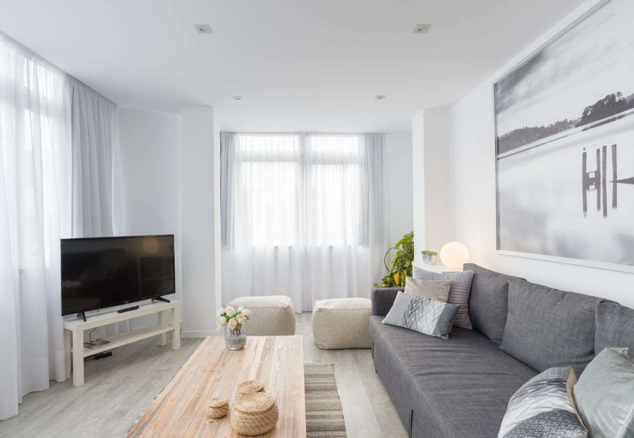 Apartment in Málaga - Urbe10 Angel Ganivet Premium 2 Bedrooms Apartmen