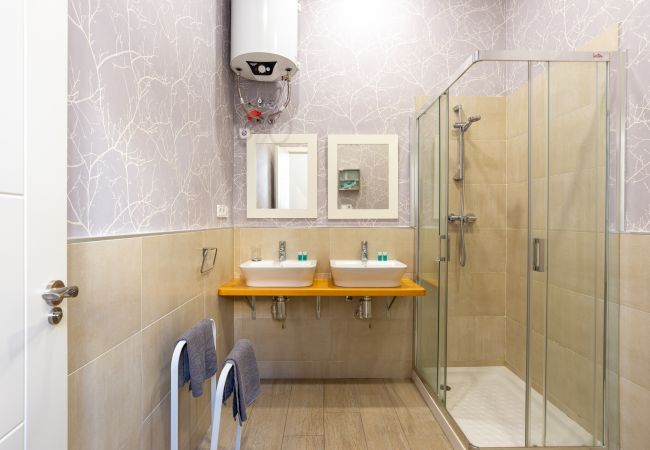 Apartment in Málaga - Urbe10 Angel Suites 1 Bedroom Apartment (3C) Apartment in Málaga - Urbe10 Angel Suites 1 Bedroom Apartment (3C)