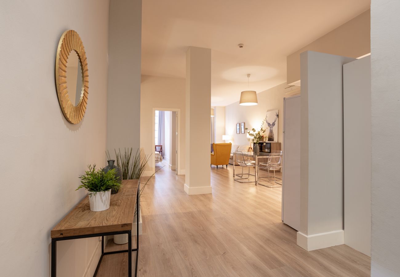 Apartment in Málaga - Urbe10 Angel Suites 2 Bedrooms Apartment (2A)