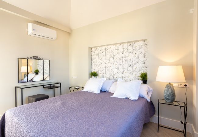  à Málaga - Urbe10 Angel Suites duplex 2 Bedrooms (4C)